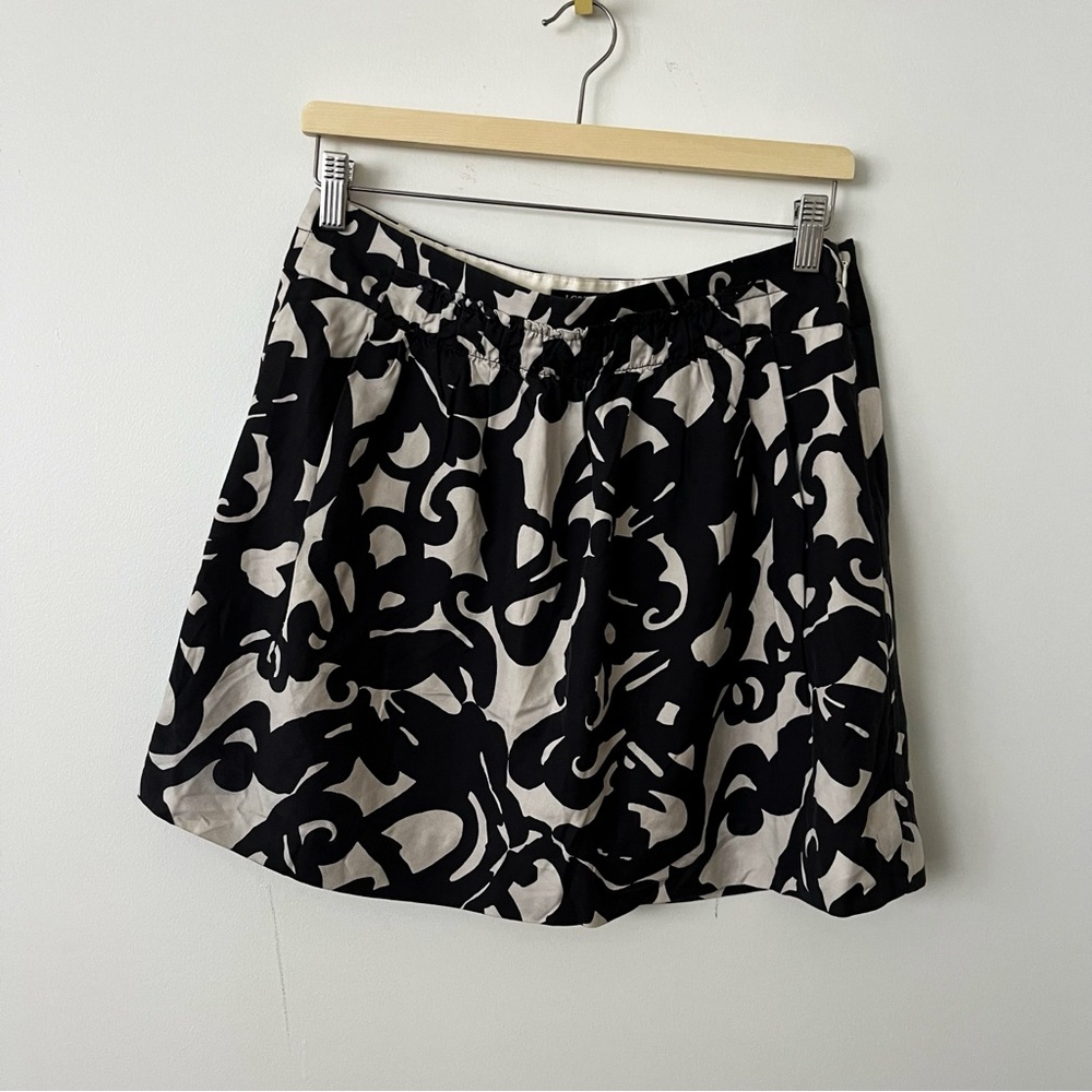 Adorable abstract pattern silk and wool skirt